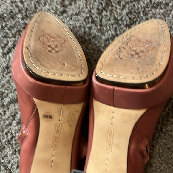 Vince Camuto Booties 8 1/2 - Picture 6 of 9
